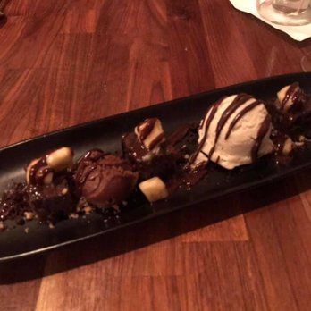 Oakleys Bistro - Whiskey cake - New American Near Me - Indianapolis, Indiana