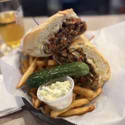 Munckee Bar & Grill