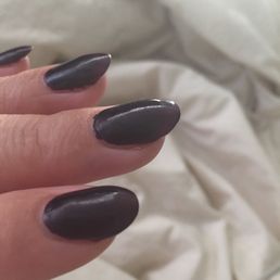Too thick and hastily applied polish. Too thick and hastily applied polish.