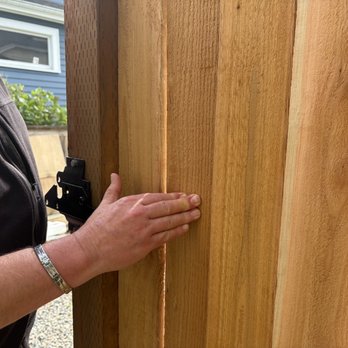 Cool Cat Fence - The boards are so thin, you can move them with a finger and see outside. - Fences & Gates Near Me - Tukwila, Washington Cool Cat Fence - The boards are so thin, you can move them with a finger and see outside. - Fences & Gates Near Me - Tukwila, Washington