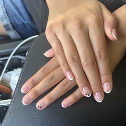 Lux Nail - French gel nails