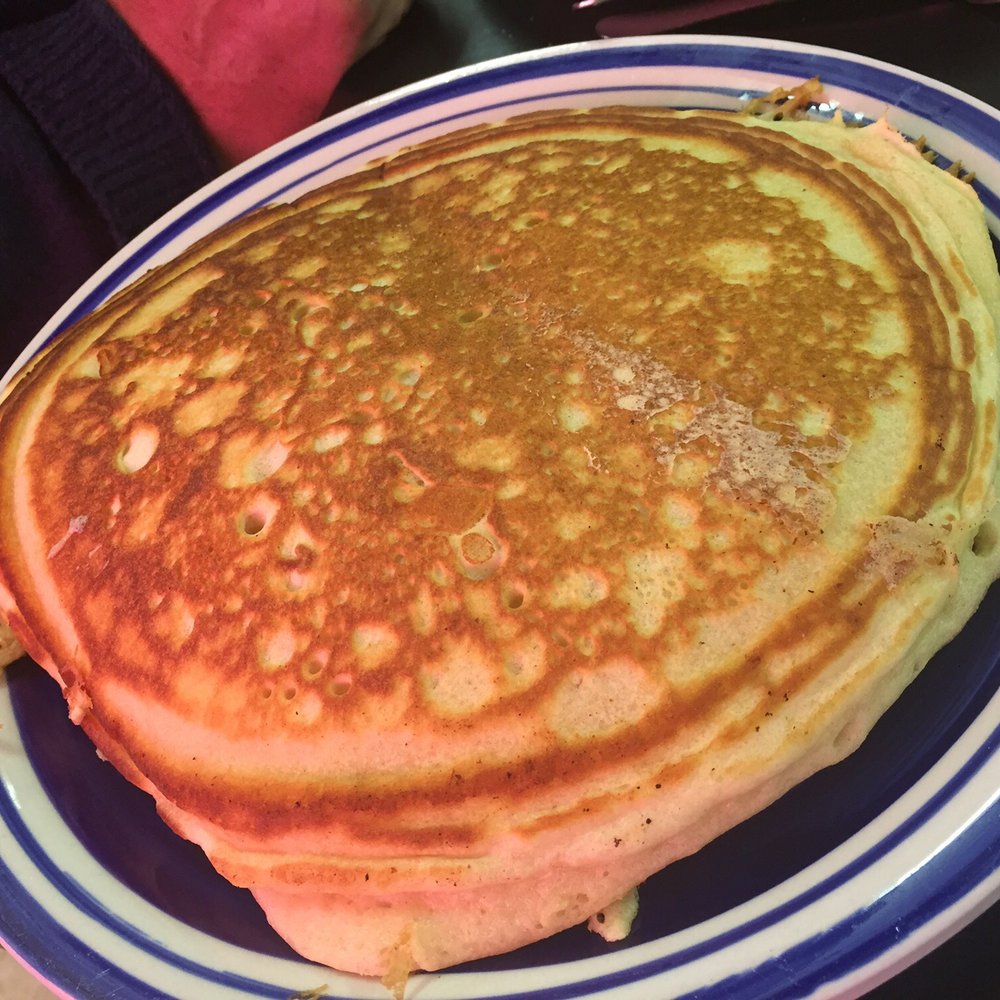 Bear's Den Diner - Pancakes the size of hubcaps - Burgers Near Me - Nocona, Texas Bear's Den Diner - Pancakes the size of hubcaps - Burgers Near Me - Nocona, Texas
