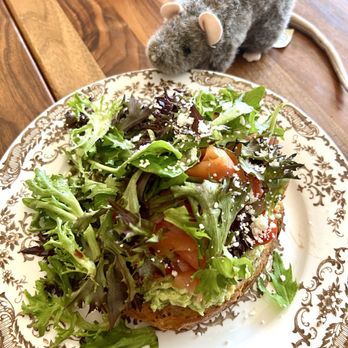 Peak - Rufus is impressed with the smashed avocado with salmon. - Thai Near Me - Alameda, California