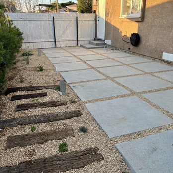 Rivetti Landscapes - a patio with a concrete paver - Landscape Architects or Designers Near Me Rivetti Landscapes - a patio with a concrete paver - Landscape Architects or Designers Near Me