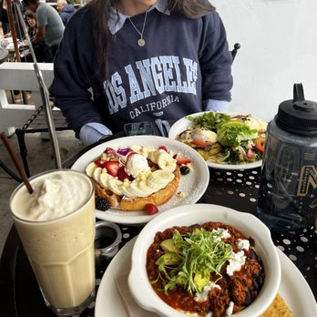 Urth Caffe - Coffee & Tea Near Me - Laguna Beach, California Urth Caffe - Coffee & Tea Near Me - Laguna Beach, California
