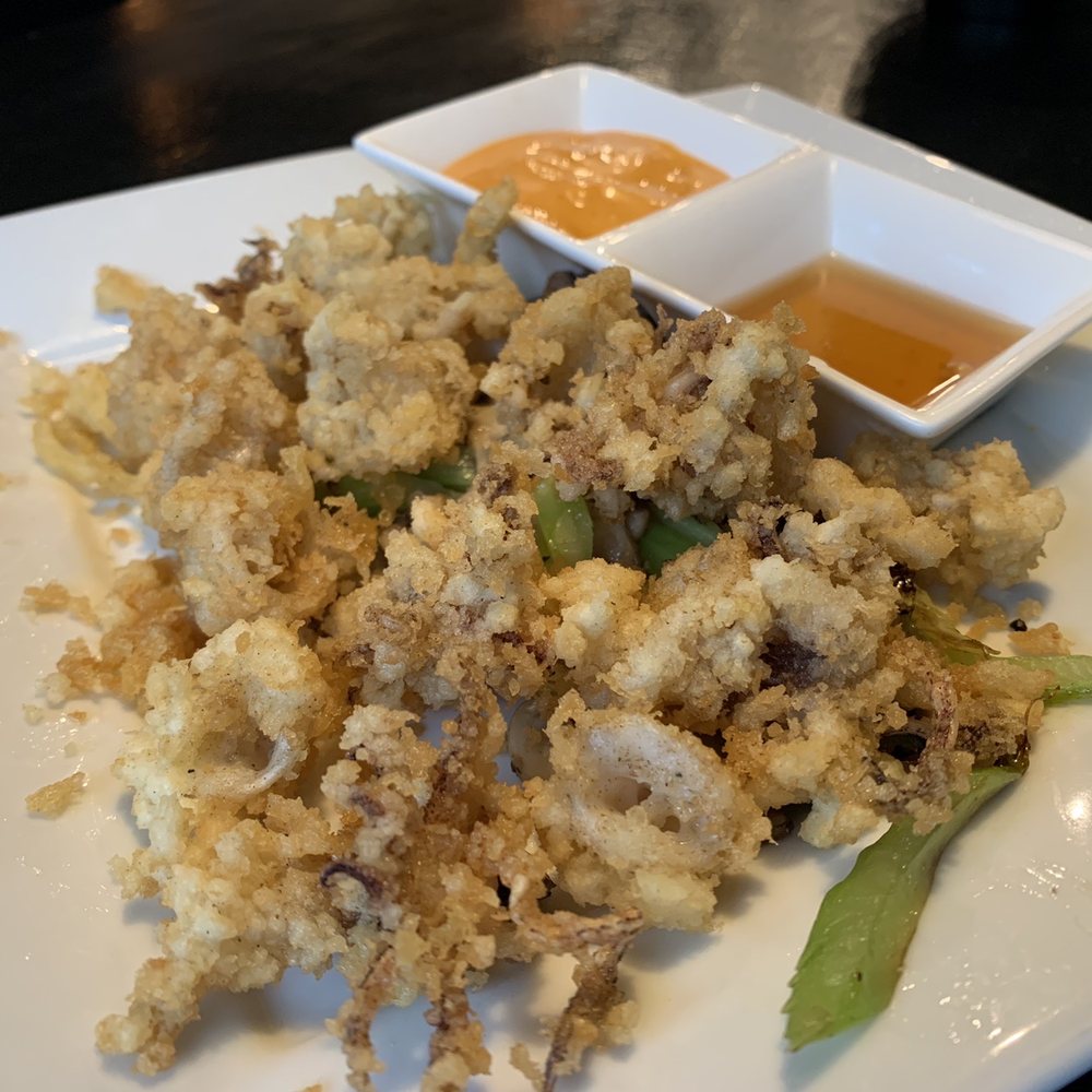 Crispy Calamari with mushrooms as celery with spicy Mayo and a warm Ponzu sauce DELICIOUS Crispy Calamari with mushrooms as celery with spicy Mayo and a warm Ponzu sauce DELICIOUS