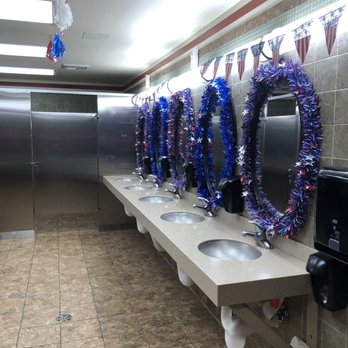 Minit Mart - Clean bathrooms and festive decorations - Convenience Stores Near Me - Lebec, California Minit Mart - Clean bathrooms and festive decorations - Convenience Stores Near Me - Lebec, California