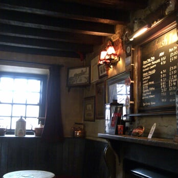 Holly Bush Inn - Pubs Near Me - Belper, DBY