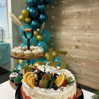 MINI - Event Decor - Handmade Cake - Party & Event Planning Near Me MINI - Event Decor - Handmade Cake - Party & Event Planning Near Me