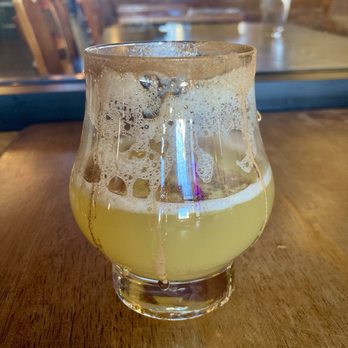 Enssaro Ethiopian Restaurant - Pineapple cider - Ethiopian Near Me - Oakland, California