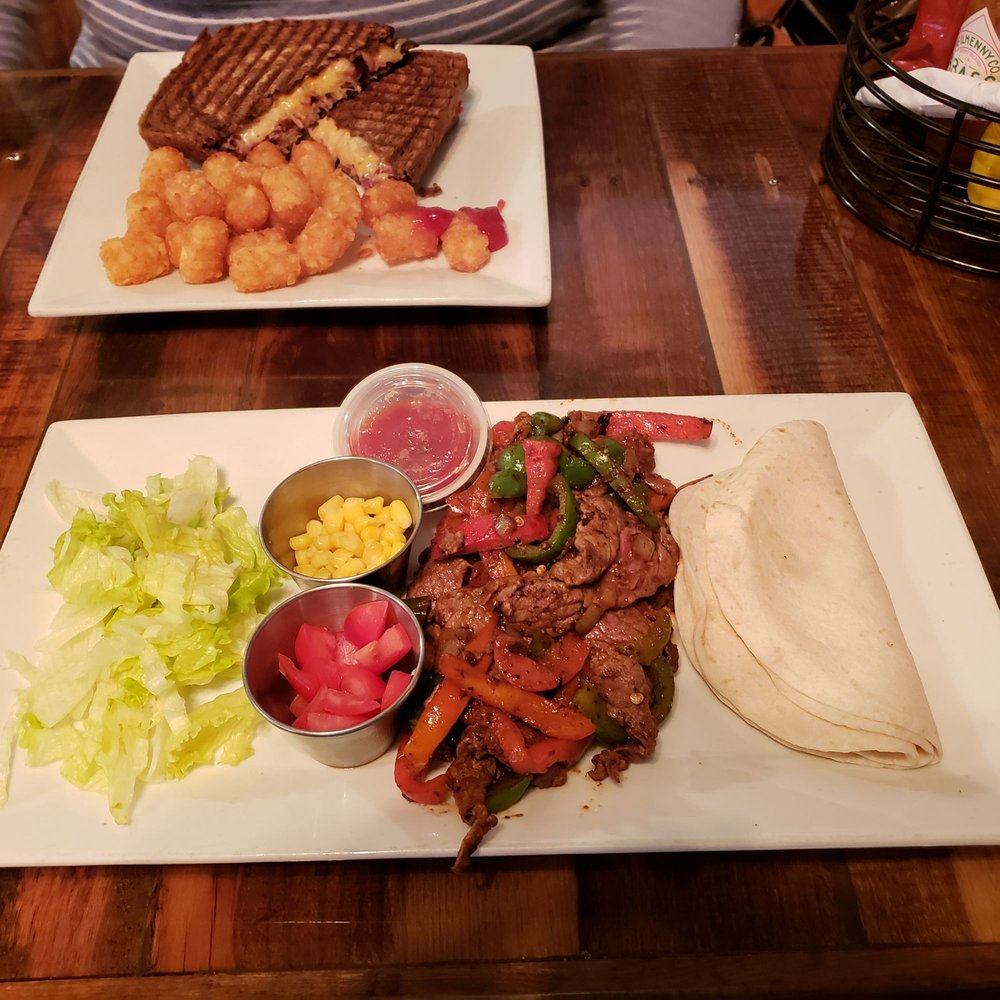 Isabella's Pizza - The build your own steak fajitas, the Reuben sandwich and tots, and the berry tart. Enjoy! - Italian Near Me - Newcastle, Wyoming Isabella's Pizza - The build your own steak fajitas, the Reuben sandwich and tots, and the berry tart. Enjoy! - Italian Near Me - Newcastle, Wyoming