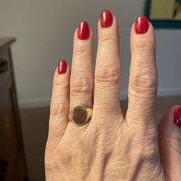 Fabu gel manicure (OPI Big Apple Red)