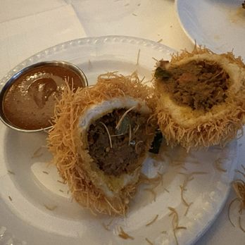 Gunpowder - Inside of the donut filled with beef and venison - Indian Near Me - Spitalfields, XGL