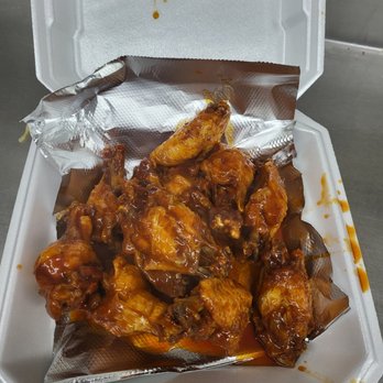 Lordstown Comeback - "COMEBACK BBQ" wings - Pizza Near Me - Warren, Ohio Lordstown Comeback - "COMEBACK BBQ" wings - Pizza Near Me - Warren, Ohio