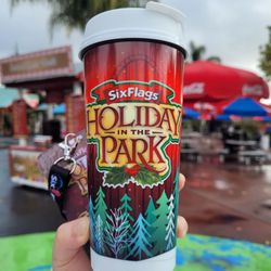 Six Flags Discovery Kingdom - Holiday in the park sampler tasting card + 1 hot chocolate mug