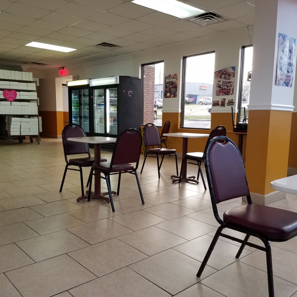 Frank's Donuts - Inside area - Bakeries Near Me - Winchester, Kentucky Frank's Donuts - Inside area - Bakeries Near Me - Winchester, Kentucky