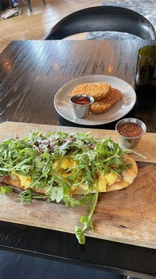 Commons Club by null