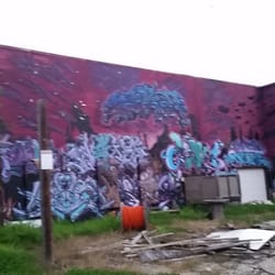 Broadway North Neighborhood - Behind Salud!