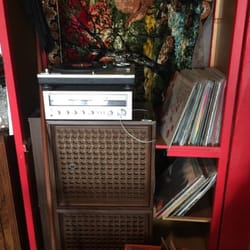 A Fan's Notes - Funky stereo and funky music