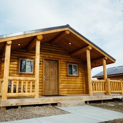 Sleeping Buffalo Hot Springs - Buffalo Trading Post Cabin