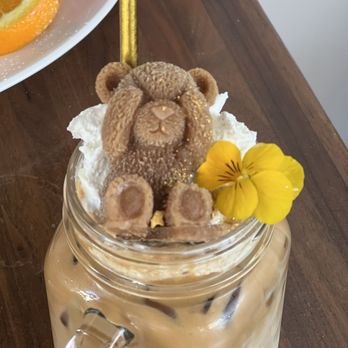 Lapisara Eatery - Iced Salted Caramel Macchiato - Breakfast & Brunch Near Me - San Francisco, California