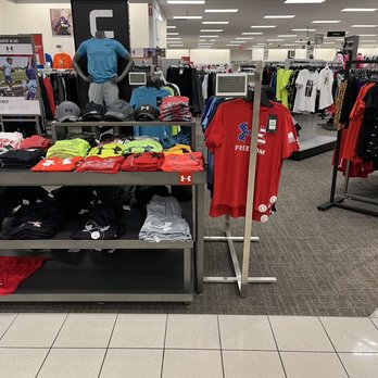 Kohl's - Men's - Department Stores Near Me - ROCKY HILL, Connecticut
