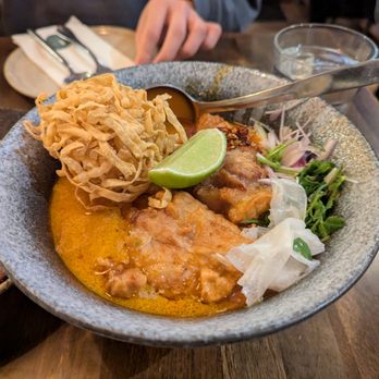Khao Tiew - Khao soi with fried chicken (egg noodles in thai curry soup) - Thai Near Me - San Francisco, California