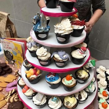 Chatty Cupcakes - Story book cupcakes from baby shower - Cupcakes Near Me