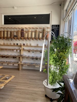 Ethikli Sustainable Market & Vegan, Low-Waste Refillery (CA Certified Green Business) by null