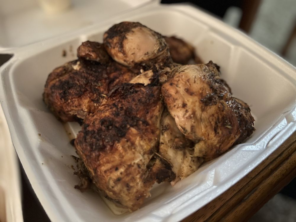 Food from Primo’s Chicken