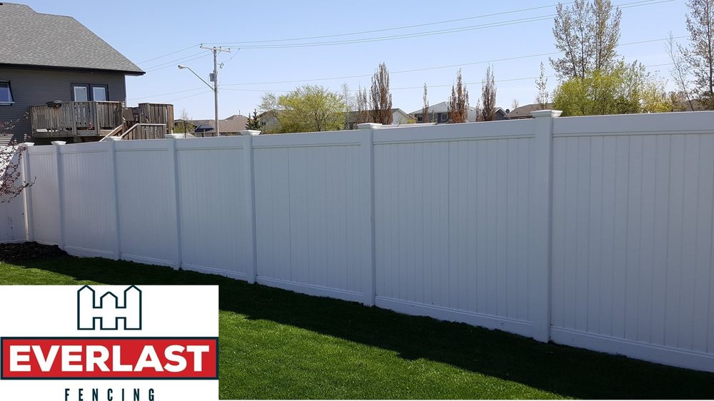 EVERLAST VINYL FENCING Updated October 2024 11511 160th Street NW