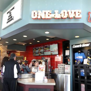 Raising Cane's Chicken Fingers - Awesome looking decor - Fast Food Near Me - El Paso, Texas Raising Cane's Chicken Fingers - Awesome looking decor - Fast Food Near Me - El Paso, Texas