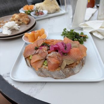 Mika's - Smoked salmon, avocado toast - Cafes Near Me - San Marcos, California