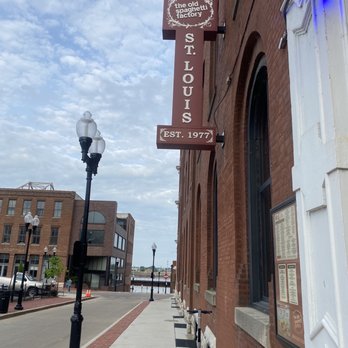 The Old Spaghetti Factory - Italian Near Me - St. Louis, Missouri