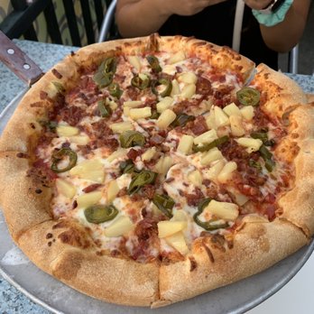 Planet Pizza - Bacon pineapple and jalapeños- not sure how it tasted but it looked so good! - Pizza Near Me - Virginia Beach, Virginia