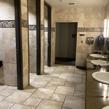 Gore's Travel Plaza - Super clean and nice! - Rest Stops Near Me - Seiling, Oklahoma