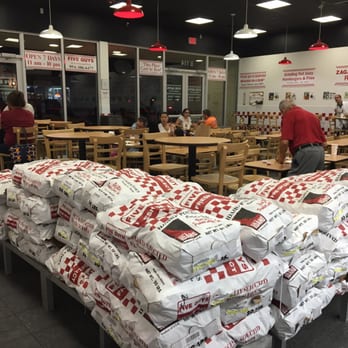 Five Guys - Not too crowded on this Wednesday night. - Burgers Near Me - Plantation, Florida Five Guys - Not too crowded on this Wednesday night. - Burgers Near Me - Plantation, Florida