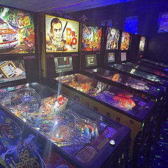 Flashback Arcade - Multiple pinball machines at Flashback Arcade. - Arcades Near Me - Murfreesboro, Tennessee