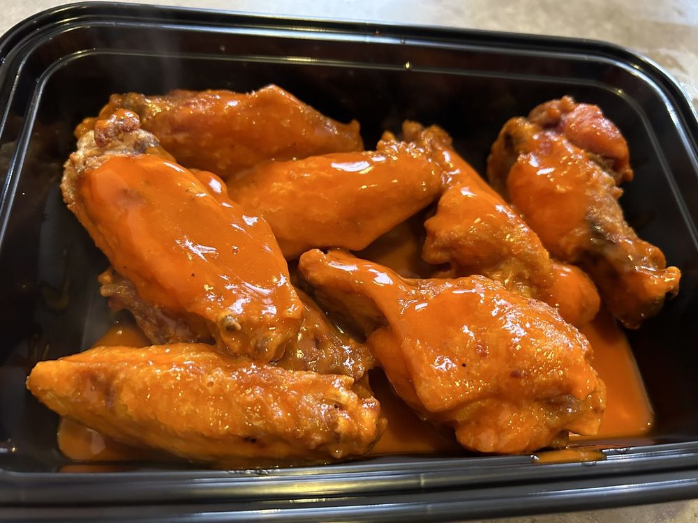 Food from Angelo's Pizzeria