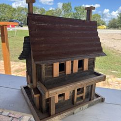 Burt's Birdhouses - My new birdhouse!