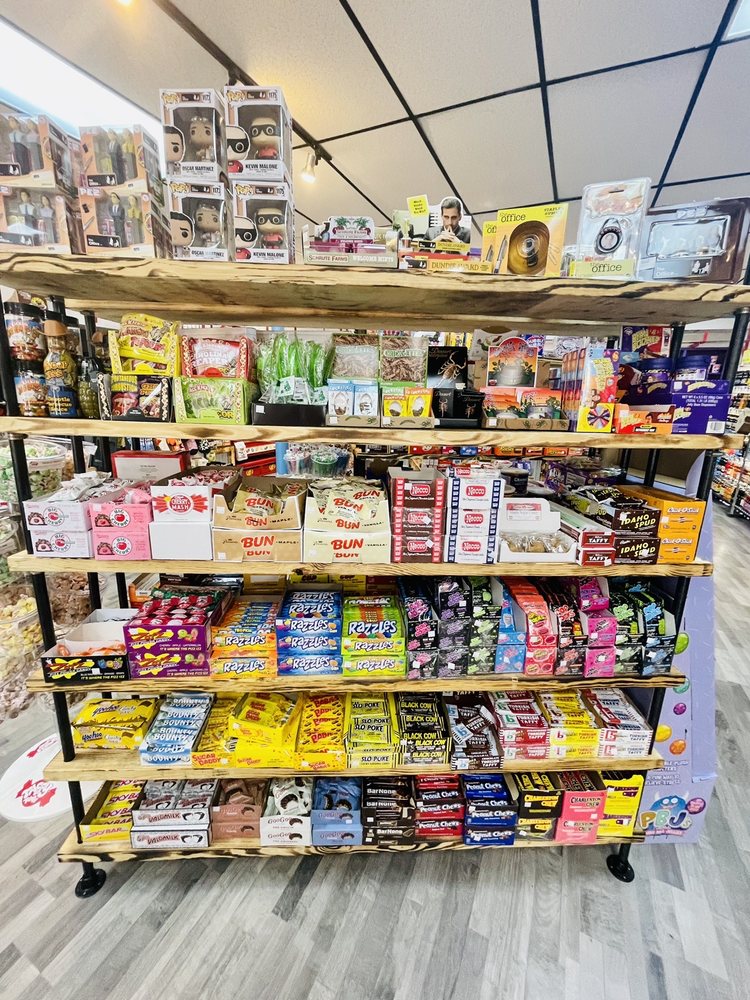 GRANDPA JOE’S CANDY SHOP Updated September 2024 18 Photos 304