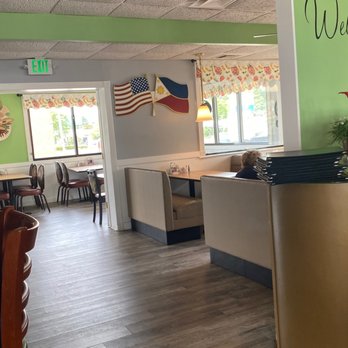 Christine's - Dining area - American Near Me - Cincinnati, Ohio