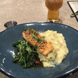 Macadamia Salmon