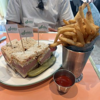 Sadelle's - Sandwich - Breakfast & Brunch Near Me - Las Vegas, Nevada Sadelle's - Sandwich - Breakfast & Brunch Near Me - Las Vegas, Nevada
