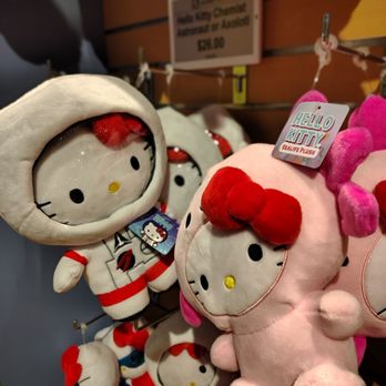 Saint Louis Science Center - Hello Kitty at the gift shop - Planetarium Near Me - St. Louis, Missouri Saint Louis Science Center - Hello Kitty at the gift shop - Planetarium Near Me - St. Louis, Missouri
