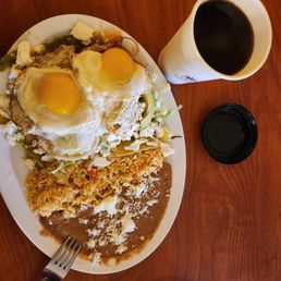 Chilaquiles verdes Chilaquiles verdes