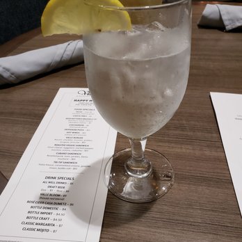 Valle Eatery & Bar - Free water given immediately upon sitting - Bars Near Me - Lompoc, California