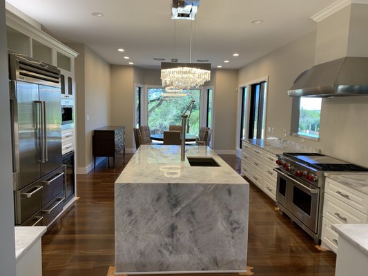 Thunder Construction Logo