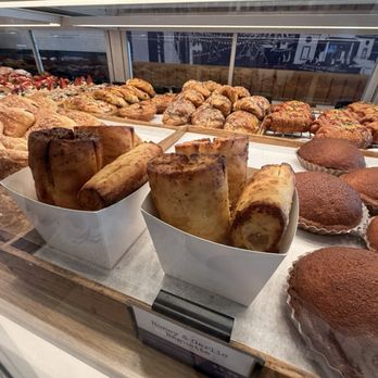 Paris Baguette - Bakeries Near Me - Garden Grove, California Paris Baguette - Bakeries Near Me - Garden Grove, California