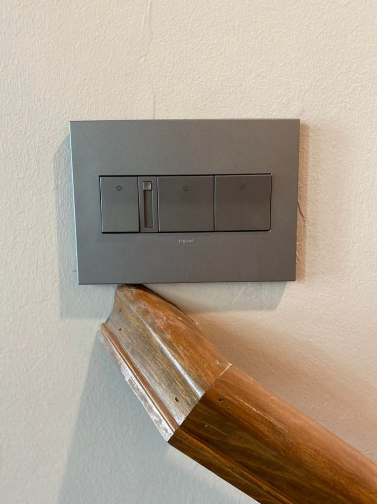 Slide of Carson Licensed Electrician